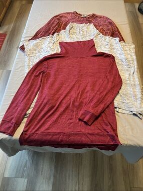 Women’s Sweater Bundle - 3 Sweaters - Size M